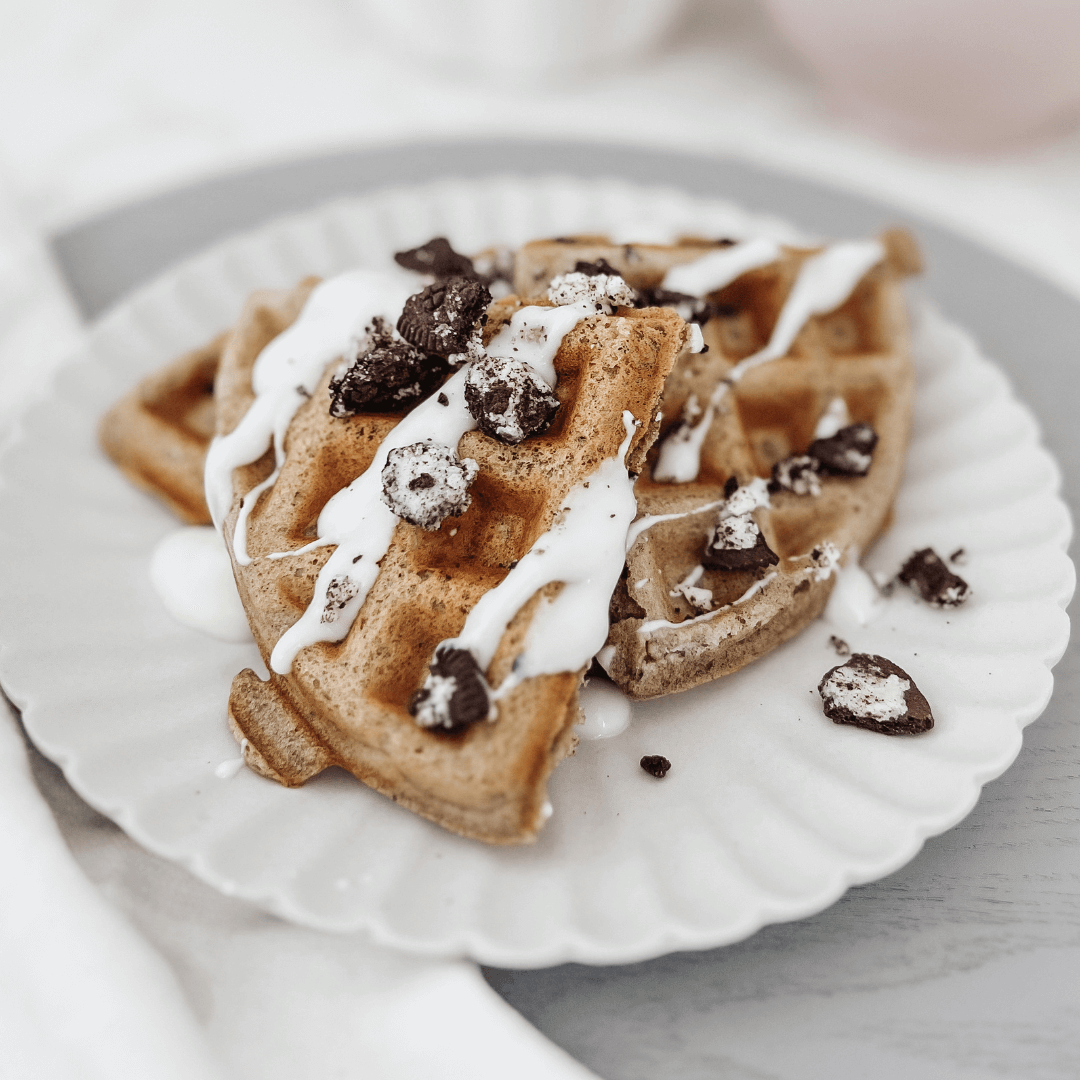 Cookies & Cream Protein Waffles | High Protein Breakfast Recipe