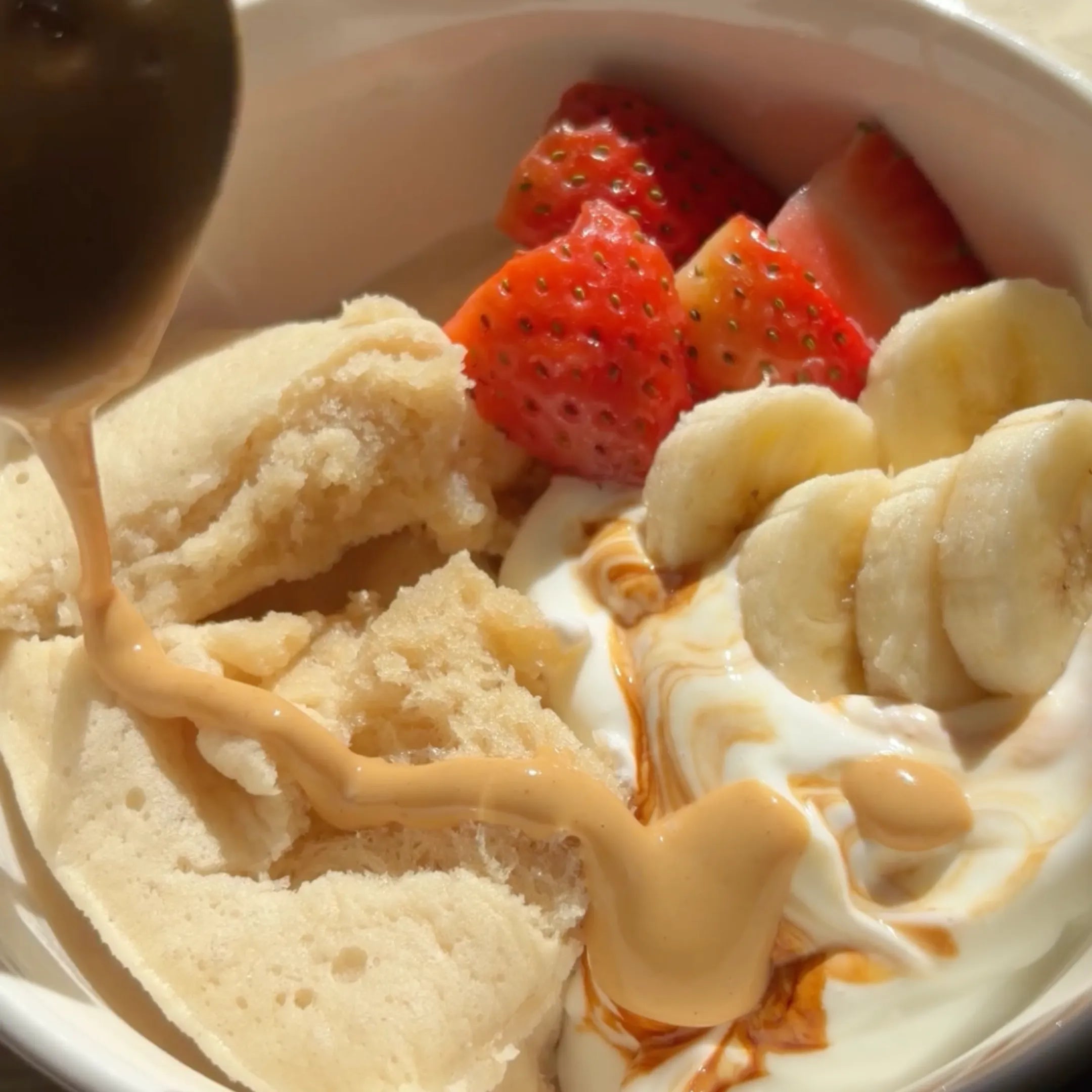 Microwave Pancake Protein Bowl | High Protein Breakfast Recipe
